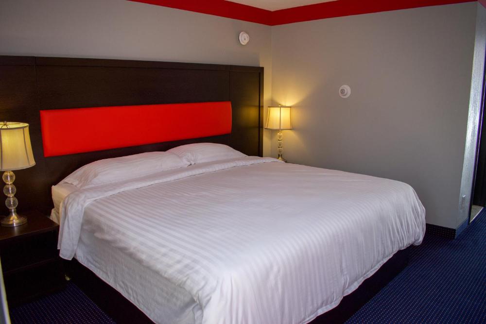 Standard King Room interior